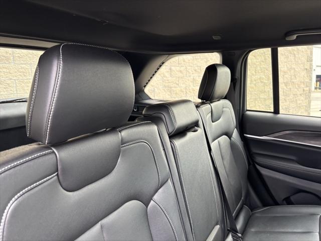 used 2024 Jeep Grand Cherokee car, priced at $39,491