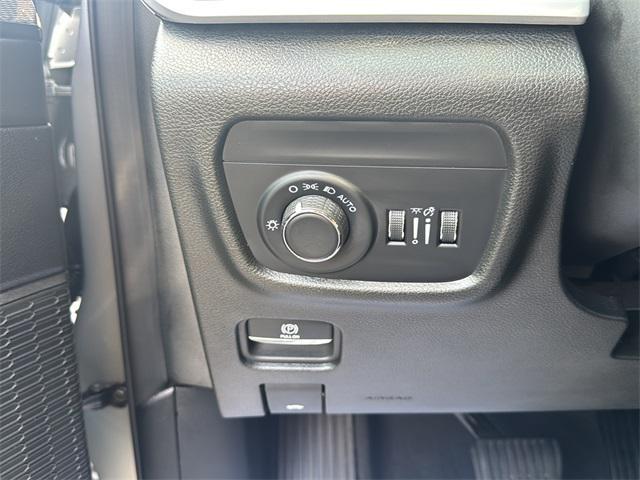 used 2024 Jeep Grand Cherokee L car, priced at $33,636