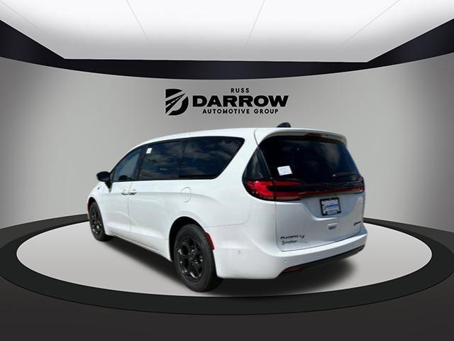 new 2024 Chrysler Pacifica Hybrid car, priced at $48,525