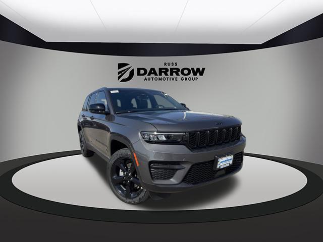 new 2025 Jeep Grand Cherokee car, priced at $40,000