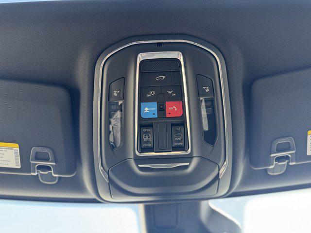 new 2025 Jeep Grand Cherokee car, priced at $40,000