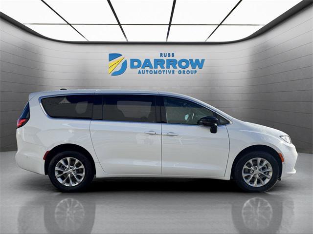 new 2025 Chrysler Pacifica car, priced at $44,291
