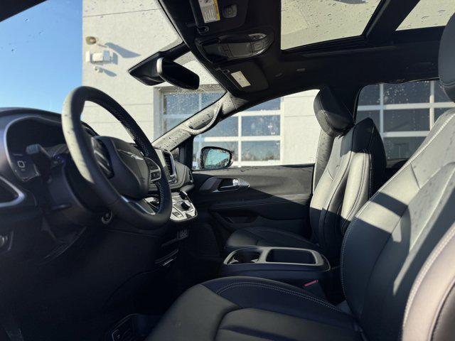 new 2025 Chrysler Pacifica car, priced at $42,050