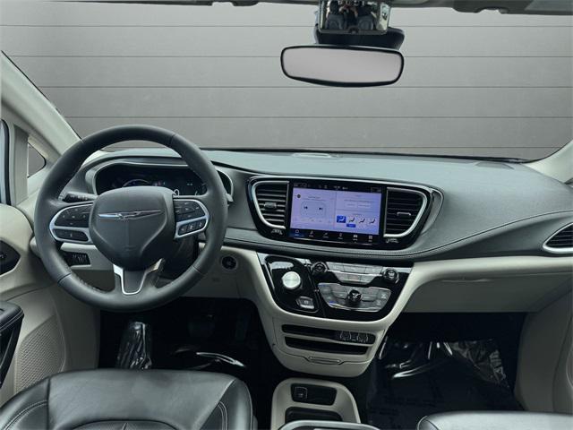 used 2023 Chrysler Pacifica Hybrid car, priced at $24,999