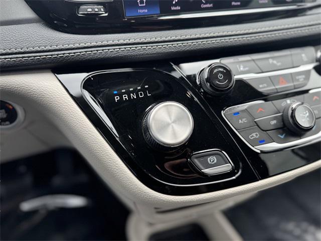 used 2023 Chrysler Pacifica Hybrid car, priced at $24,999