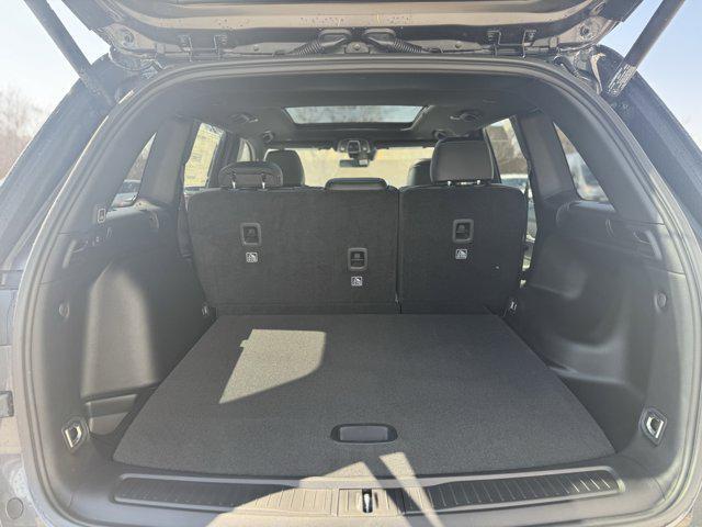 new 2025 Jeep Grand Cherokee car, priced at $45,757