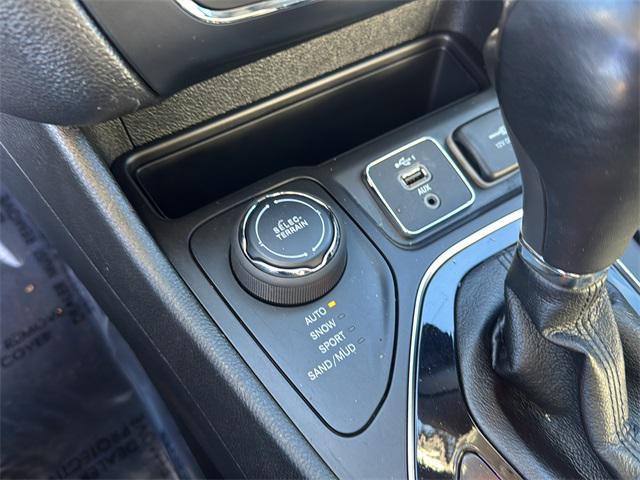 used 2023 Jeep Cherokee car, priced at $22,138