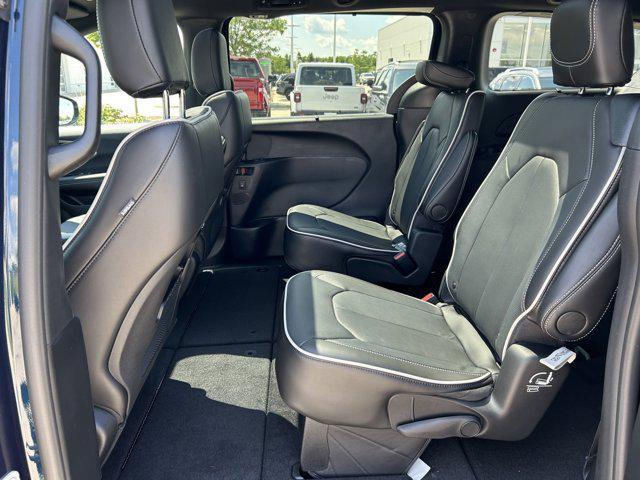 new 2024 Chrysler Pacifica car, priced at $48,548