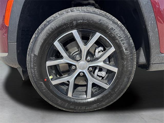 new 2025 Jeep Grand Cherokee L car, priced at $45,933