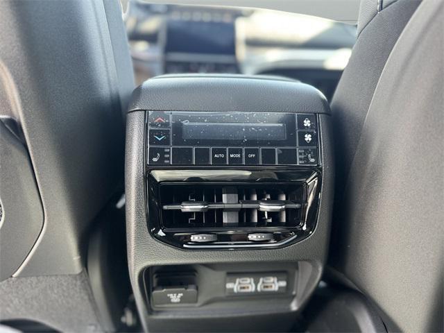new 2025 Jeep Grand Cherokee L car, priced at $45,933
