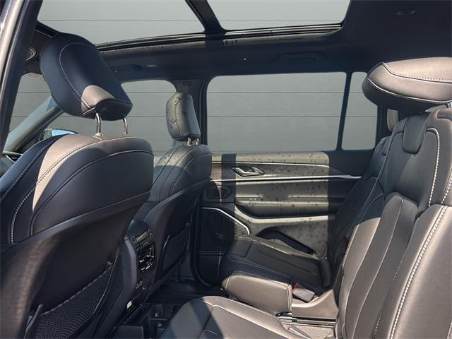 new 2025 Jeep Grand Cherokee L car, priced at $57,605