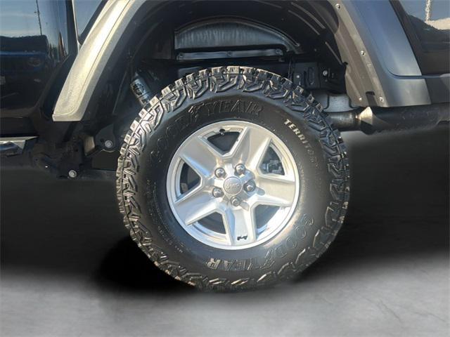 used 2020 Jeep Gladiator car, priced at $28,981