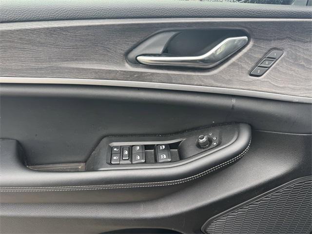 used 2024 Jeep Grand Cherokee L car, priced at $34,733