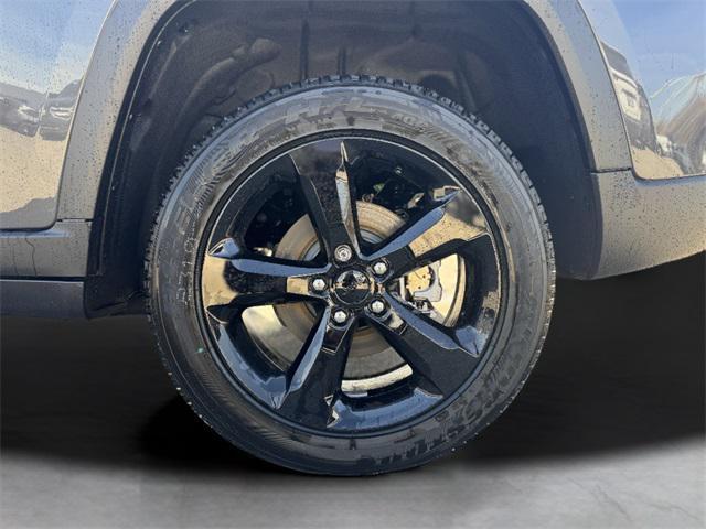 new 2025 Jeep Grand Cherokee car, priced at $41,668