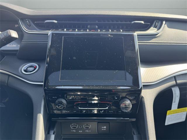 new 2025 Jeep Grand Cherokee car, priced at $41,668