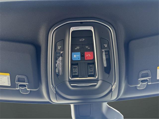 new 2025 Jeep Grand Cherokee car, priced at $41,668