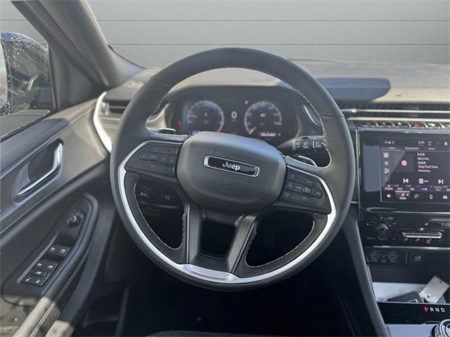 new 2025 Jeep Grand Cherokee L car