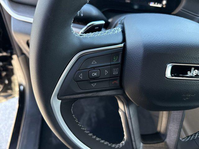 new 2025 Jeep Grand Cherokee car, priced at $47,400