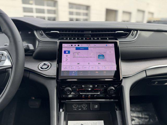 new 2025 Jeep Grand Cherokee L car, priced at $59,899