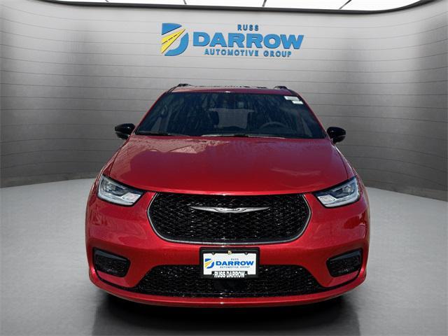 new 2025 Chrysler Pacifica Hybrid car, priced at $53,114
