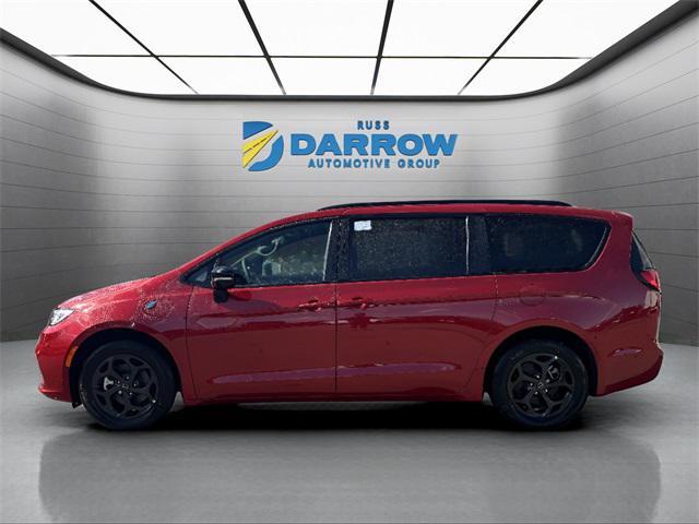 new 2025 Chrysler Pacifica Hybrid car, priced at $53,114