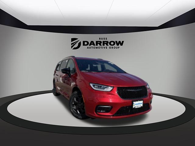 new 2025 Chrysler Pacifica Hybrid car, priced at $54,856