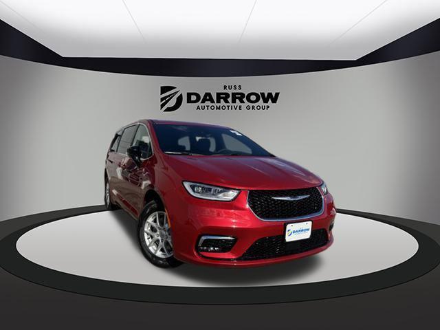 new 2025 Chrysler Pacifica car, priced at $41,872
