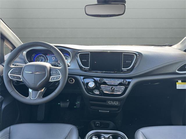 new 2025 Chrysler Pacifica car, priced at $42,179