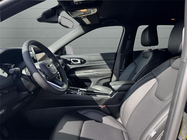 new 2025 Jeep Compass car, priced at $28,789