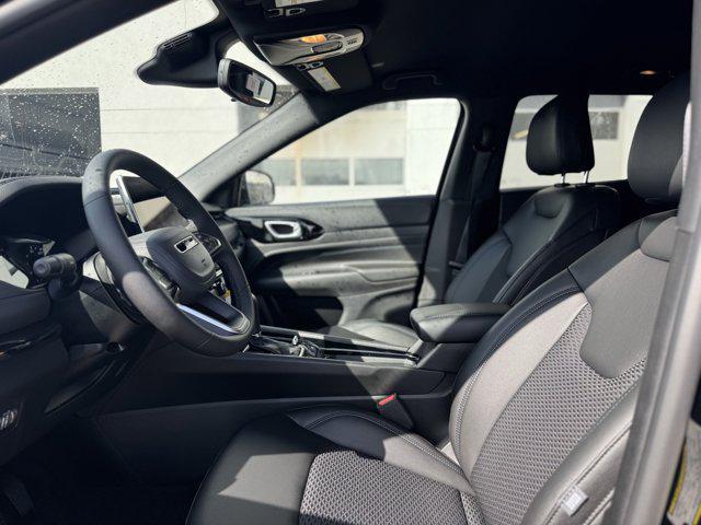 new 2025 Jeep Compass car, priced at $26,985