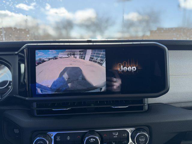 new 2025 Jeep Wrangler car, priced at $46,935