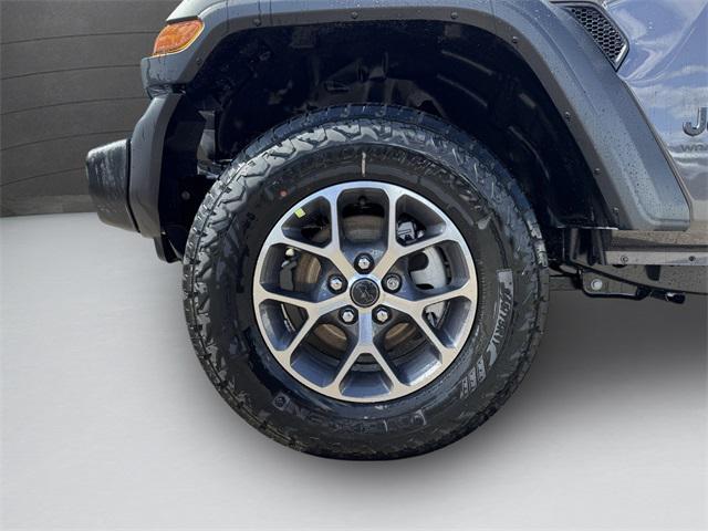 new 2025 Jeep Wrangler car, priced at $40,833