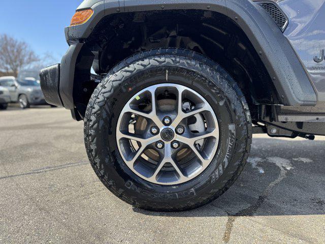 new 2025 Jeep Wrangler car, priced at $46,935