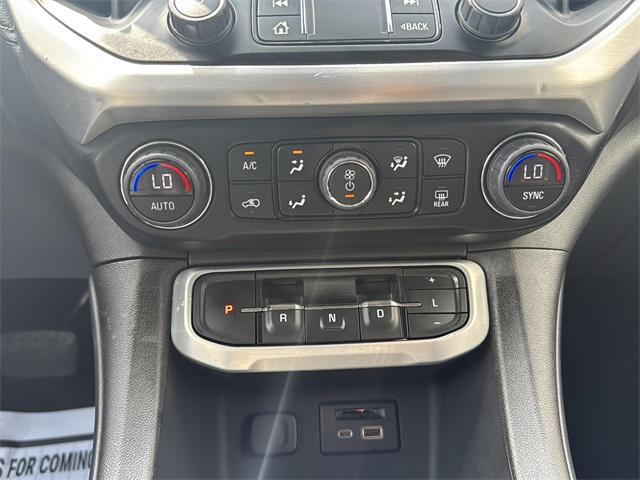 used 2023 GMC Acadia car, priced at $26,962