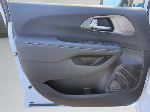 new 2025 Chrysler Voyager car, priced at $37,356