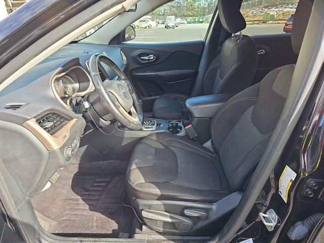 used 2017 Jeep Cherokee car