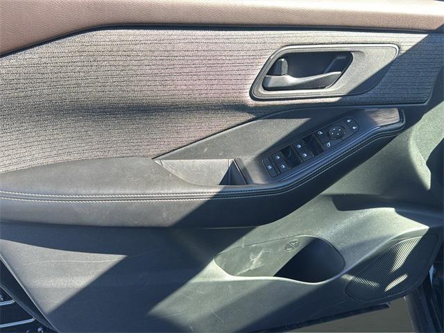used 2021 Nissan Rogue car, priced at $18,589