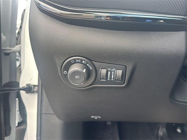 new 2025 Jeep Compass car, priced at $35,133