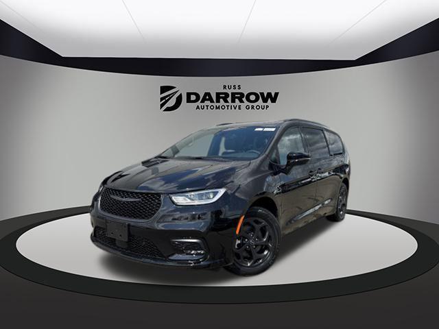 new 2025 Chrysler Pacifica Hybrid car, priced at $49,649