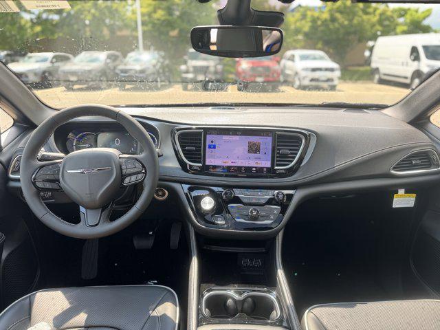 new 2025 Chrysler Pacifica Hybrid car, priced at $49,649