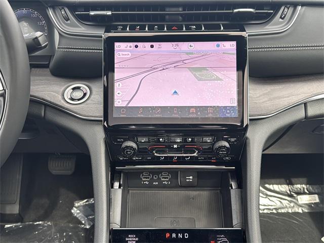 new 2025 Jeep Grand Cherokee car, priced at $57,988