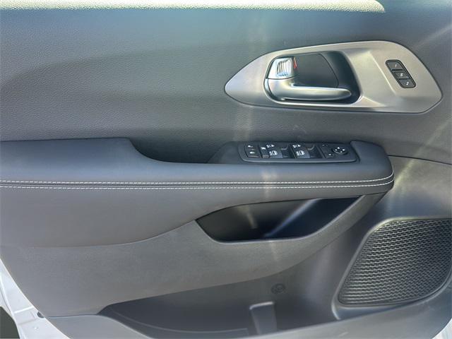 new 2026 Chrysler Pacifica car, priced at $47,635