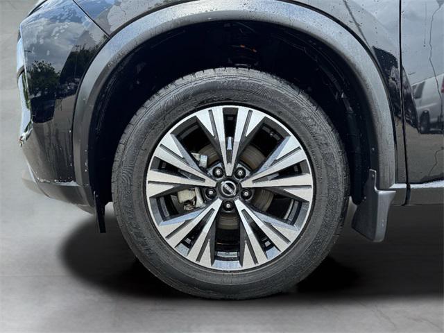 used 2023 Nissan Rogue car, priced at $20,999