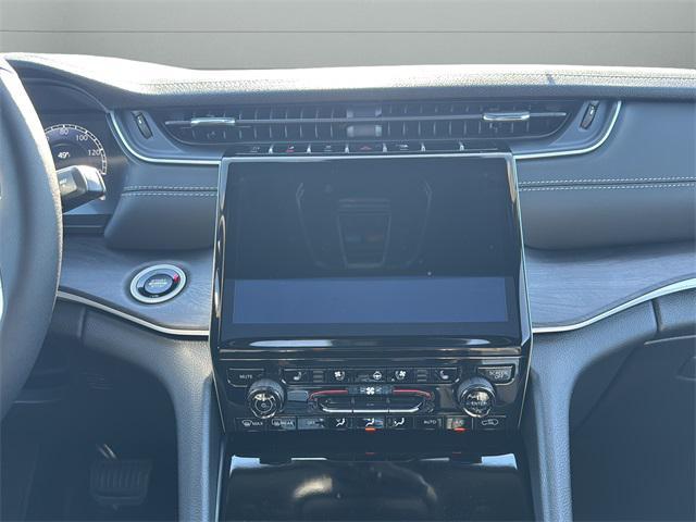 new 2025 Jeep Grand Cherokee car, priced at $57,335