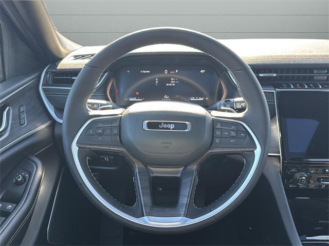 new 2025 Jeep Grand Cherokee car, priced at $57,335