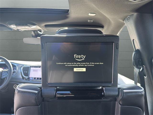 new 2026 Chrysler Pacifica car, priced at $56,085