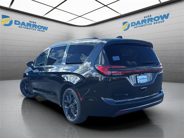 new 2026 Chrysler Pacifica car, priced at $56,085