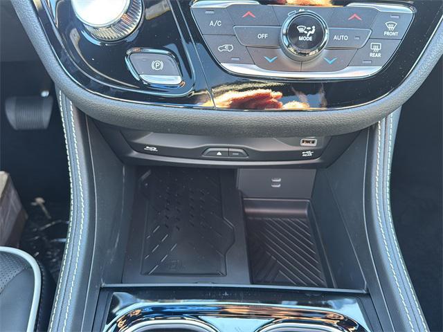 new 2026 Chrysler Pacifica car, priced at $56,085