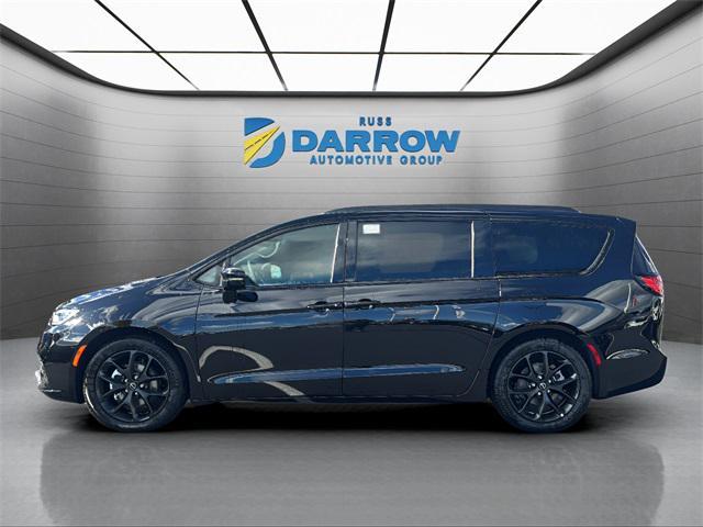 new 2026 Chrysler Pacifica car, priced at $56,085
