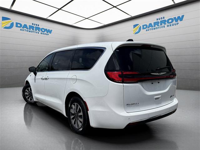 used 2024 Chrysler Pacifica Hybrid car, priced at $27,399
